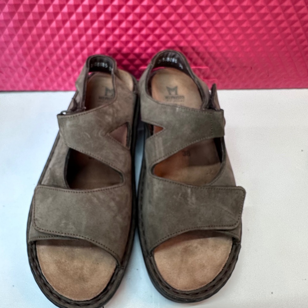 Mephisto Mobils Womens Brown Nubuck Leather Air-Relax Sandals Size 38